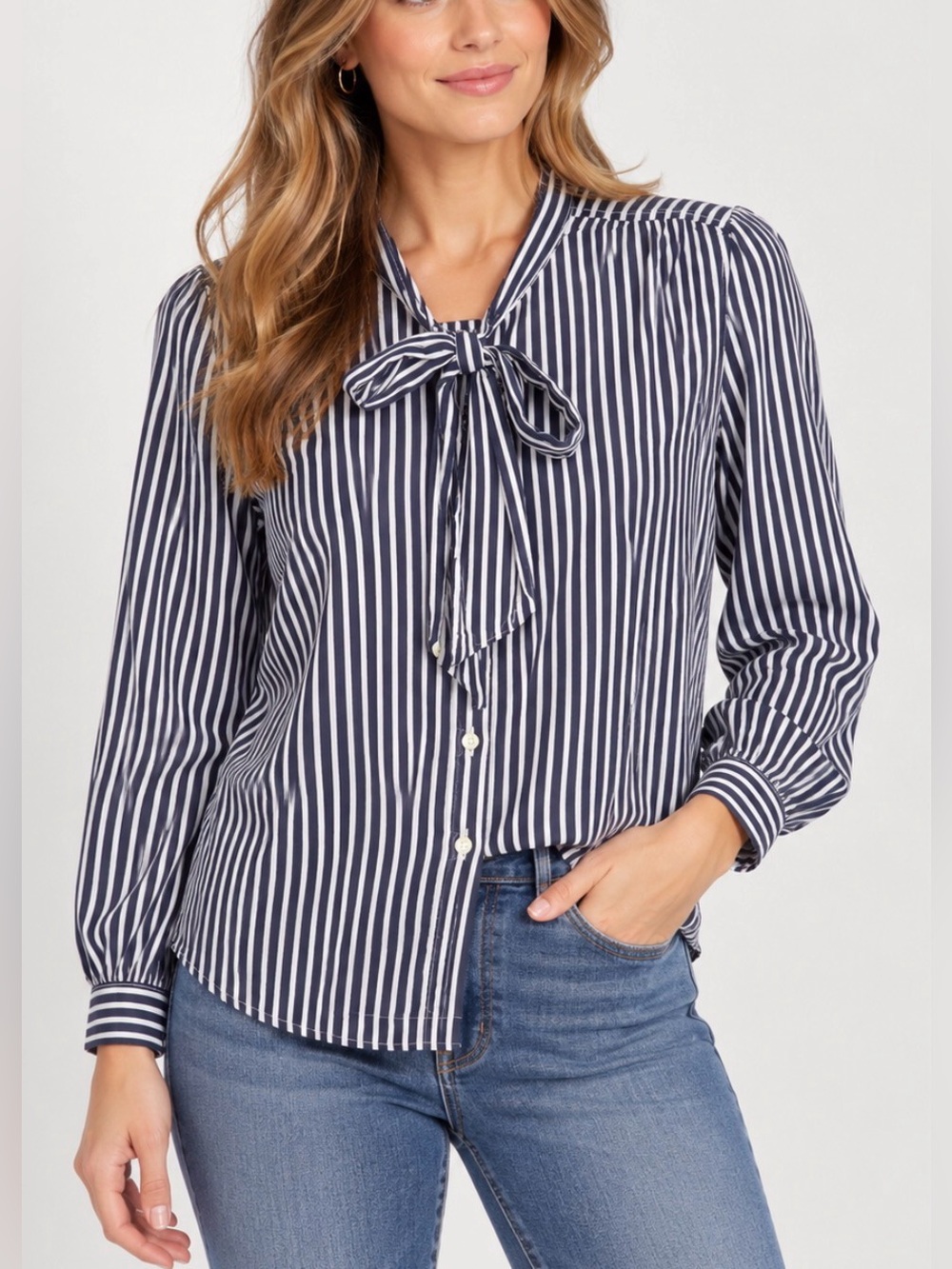 Gap striped blouse with vertical stripes with a feminine tie Large